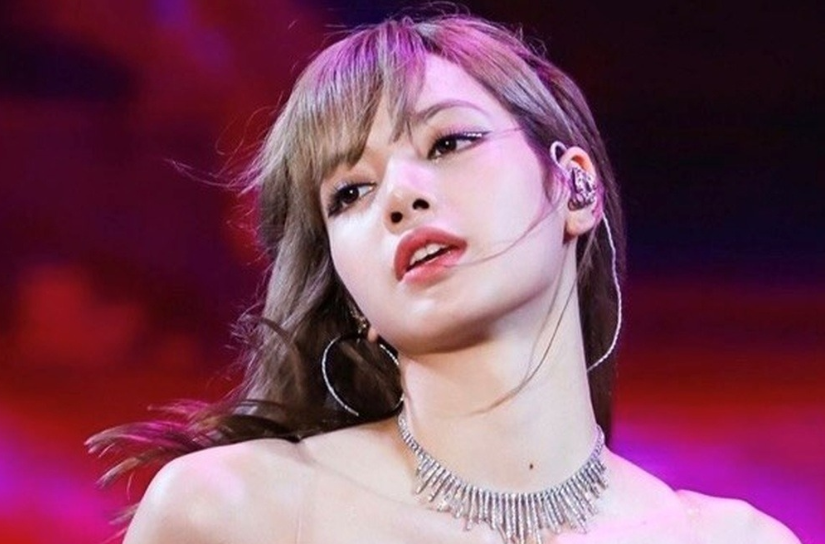 Tiểu sử Lisa là thành viên nhỏ tuổi nhất trong nhóm nhạc Blackpink