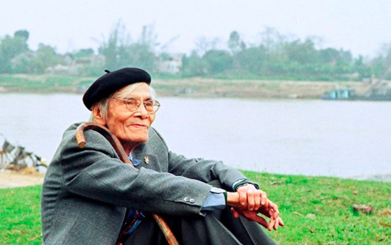 Hoàng Cầm là một trong những  nhà thơ nổi tiếng của nền văn học nước nhà
