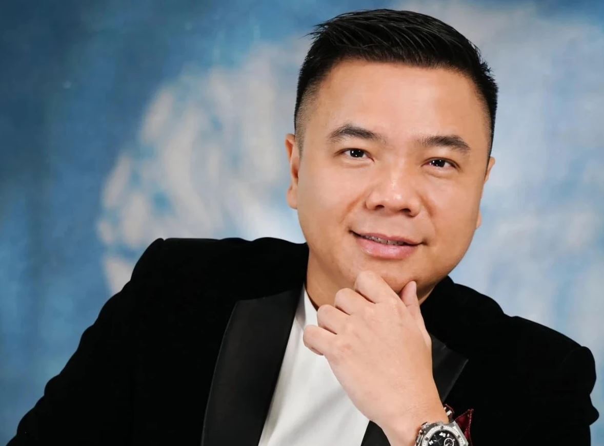 Tiểu sử Nhất Trung sinh ngày 17 tháng 6 năm 1979 tại tỉnh Đồng Tháp