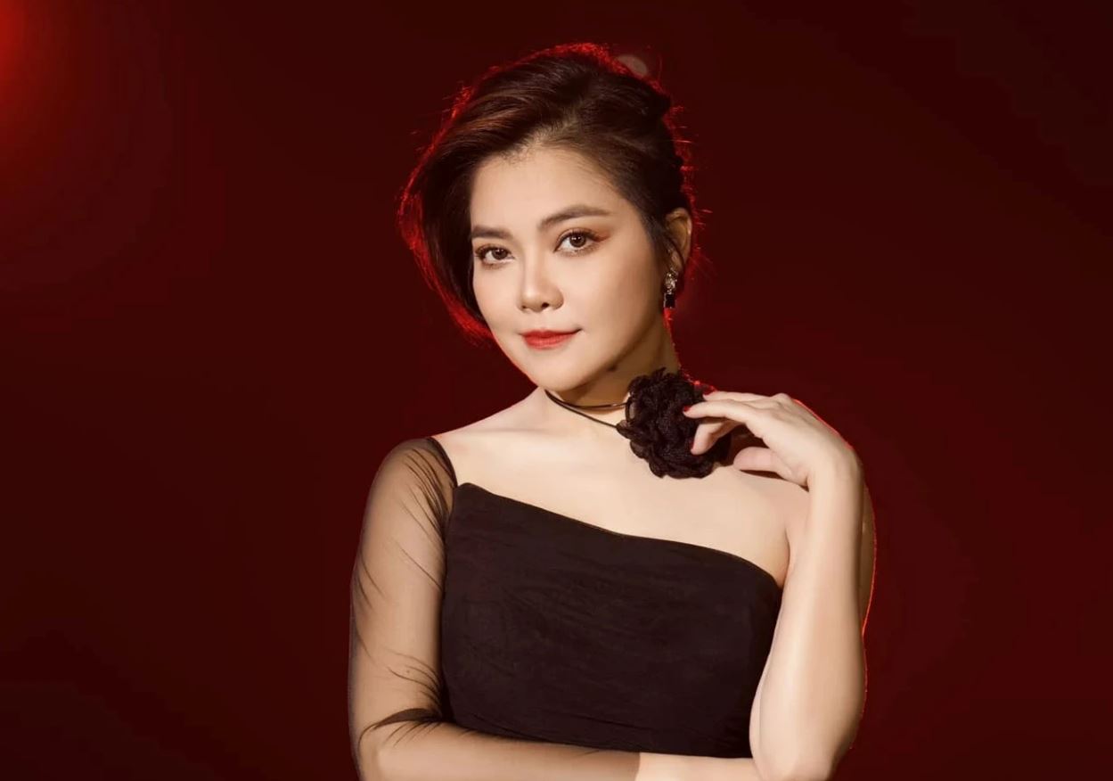 Tiểu sử Thanh Ngọc từng làm trưởng nhóm hát chính trong nhóm Mắt Ngọc