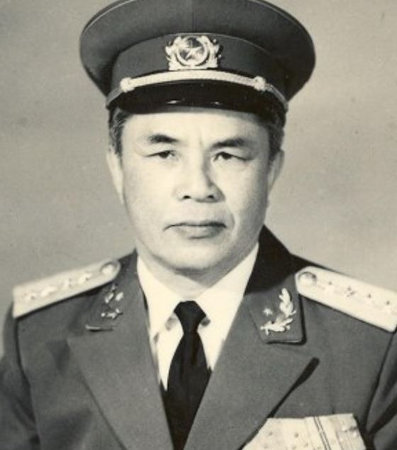 Đoàn Khuê được bổ nhiệm giữ chức vụ Đại tướng của Quân đội nhân dân Việt Nam vào năm 1990