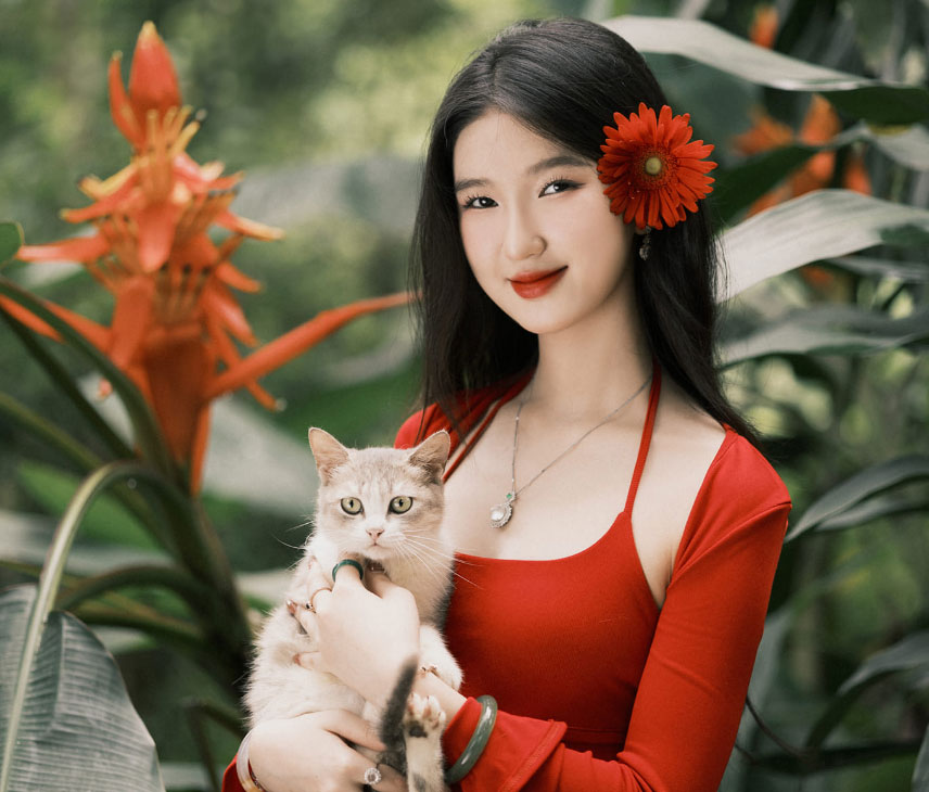 Nàng Mơ và Lộc gây tranh cãi về các hành động thân mật quá mức