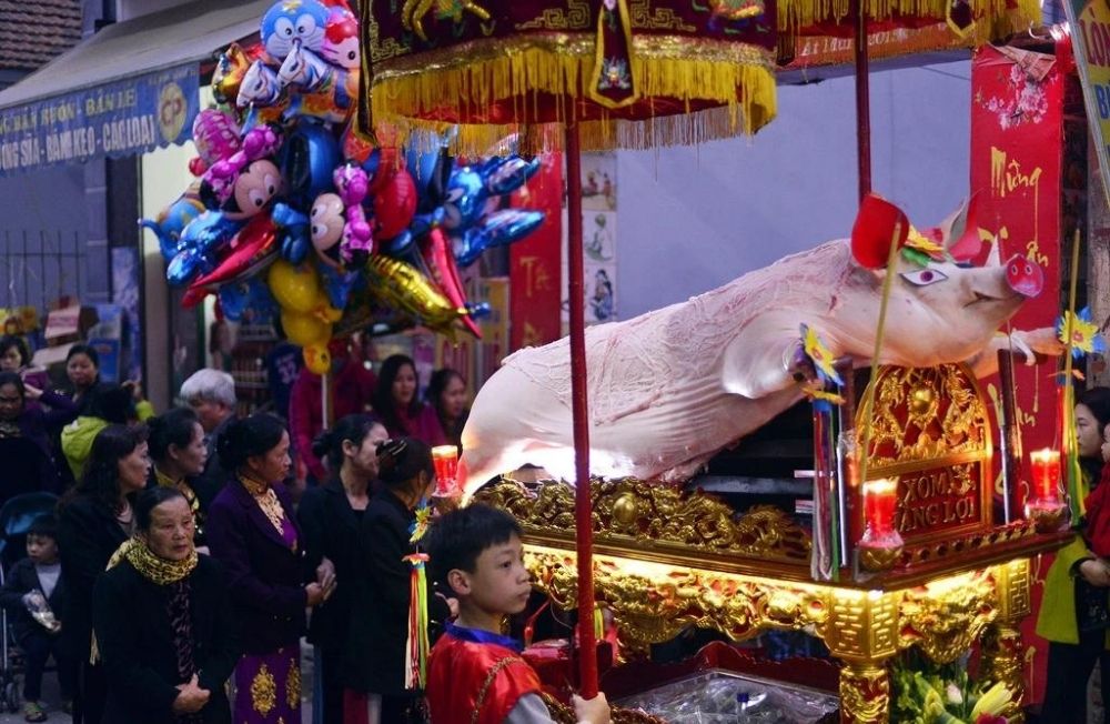 Lễ hội Rước Lợn ông Bồ được tổ chức mỗi năm một lần