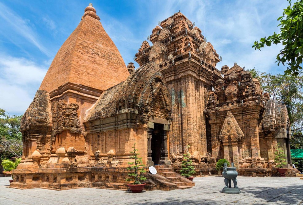 Lễ hội Tháp Bà Ponagar