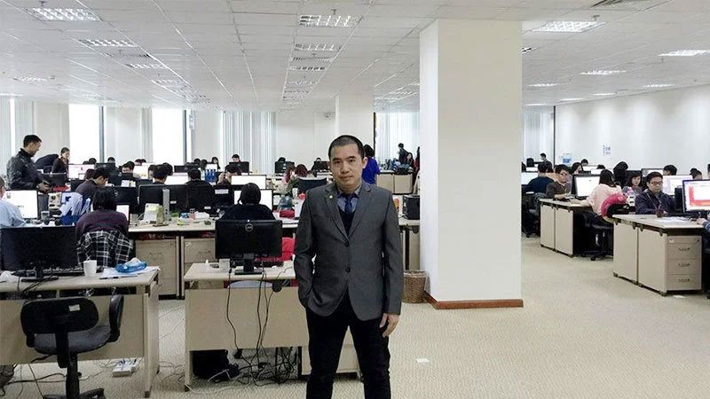Lùm xùm vụ lộ bảng giá cầu thủ Bùi Tiến Dũng