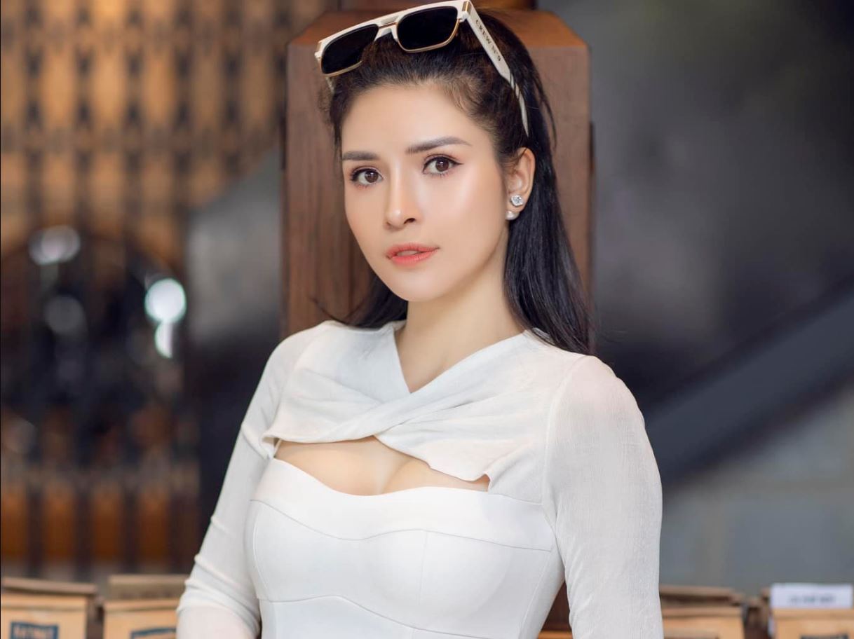Tiểu sử Nguyệt Fake có tên thật Nguyễn Thị Vy sinh năm 1990 tại Hưng Yên