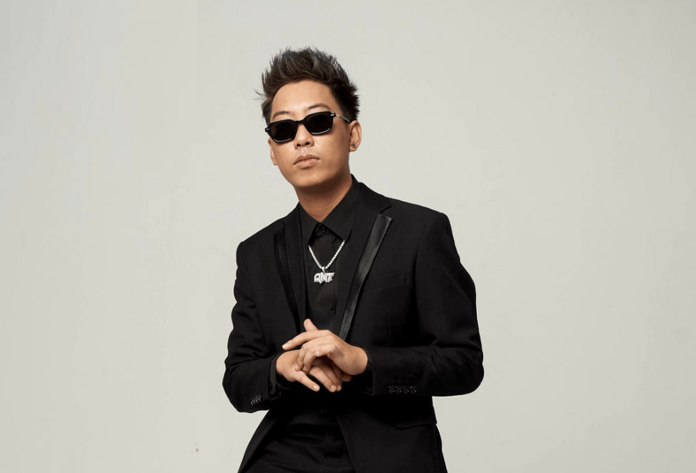 QNT - chủ nhân nhiều ca khúc hot hit