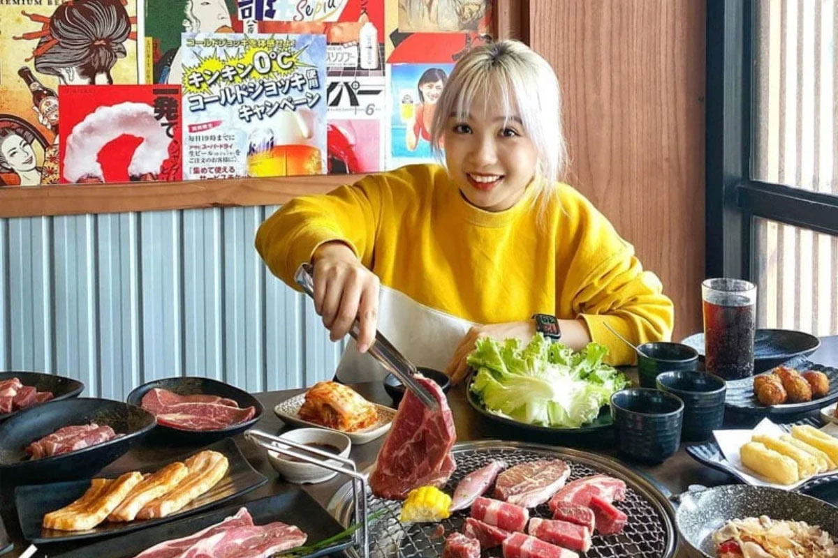 Tiktoker Tiểu Màn Thầu Review Food được bạn trẻ yêu thích
