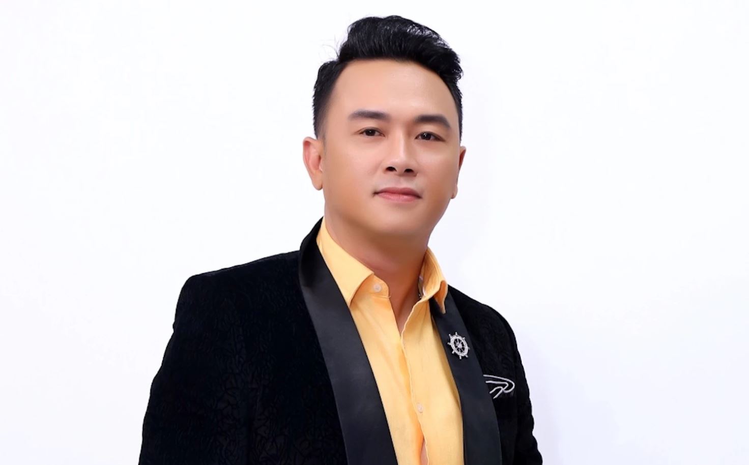 Tiểu sử Hàn Thái Tú sinh ngày 26/09/1980 tại TP Hồ Chí Minh