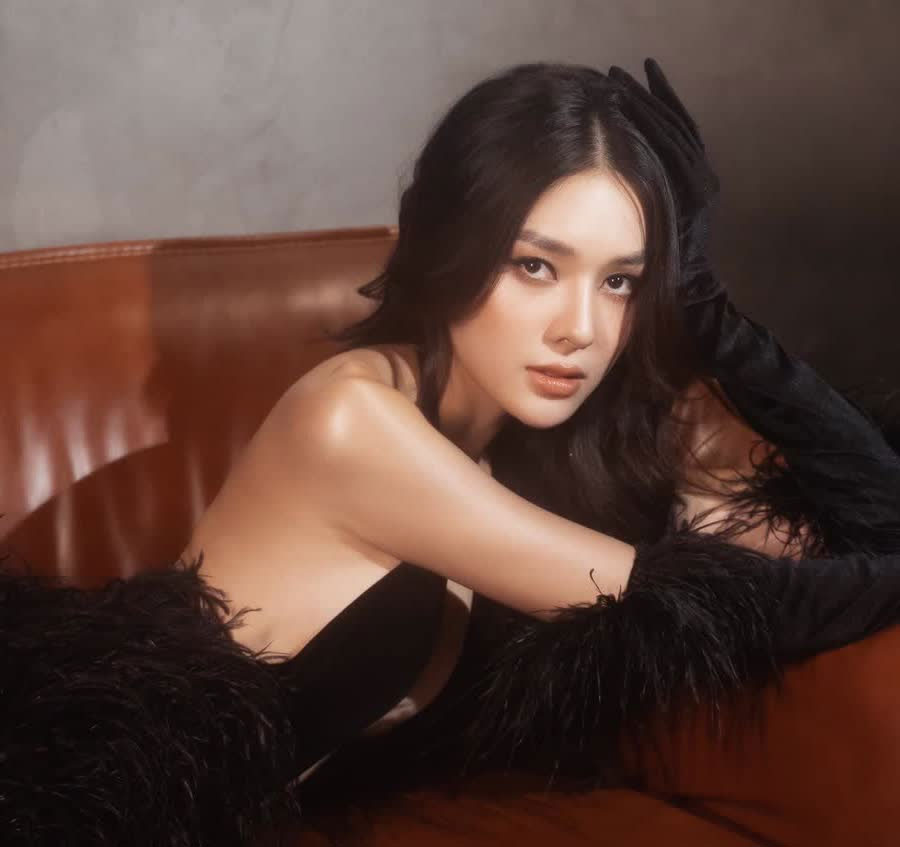 Chuyện tình cảm ồn ào của mỹ nhân