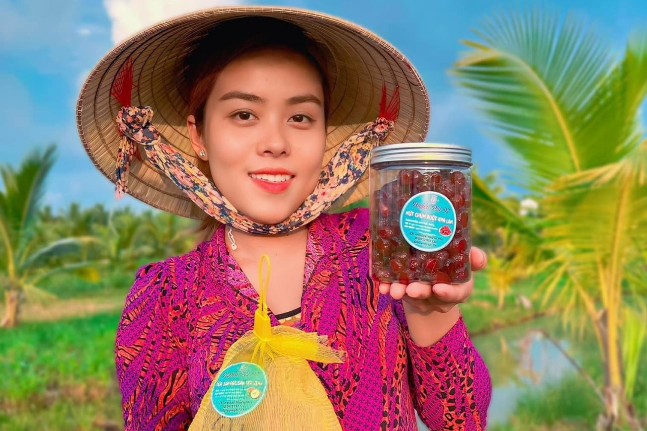 Tiểu sử Huyền Phi bắt đầu theo đuổi con đường sáng tạo nội dung trên Tik Tok từ năm 2018