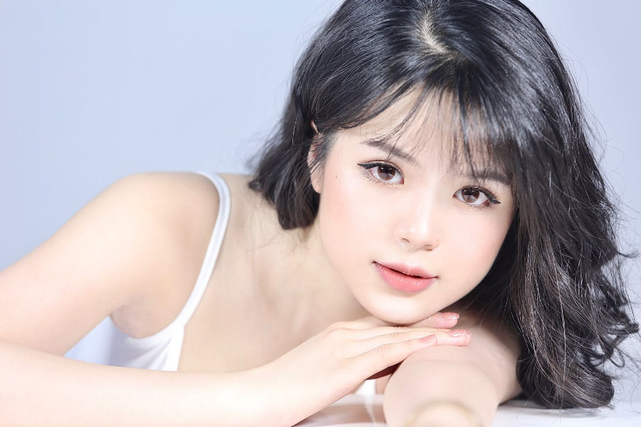 Tiểu sử Hà Đan sinh ngày 19/03/1995 hiện đang sống và làm việc tại Hà Nội