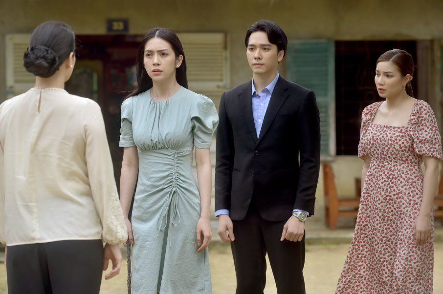 Tiểu sử Mi Lan đầu quân làm ca sĩ độc quyền cho công ty MV Productions