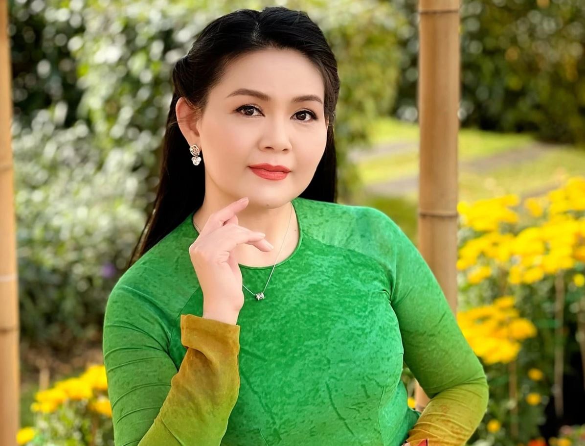 Tiểu sử Trinh Trinh sinh ngày 31/08/1977 đến từ thành phố Hồ Chí Minh