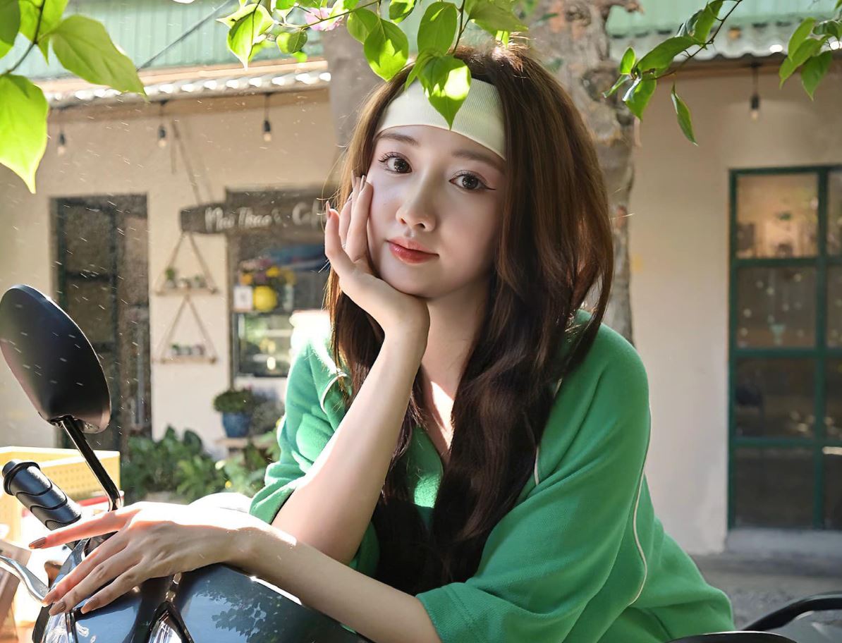 Tiểu sử Vũ Thị Khánh Huyền từng bị một MC tố thái độ làm việc thiếu chuyên nghiệp, trịch thượng