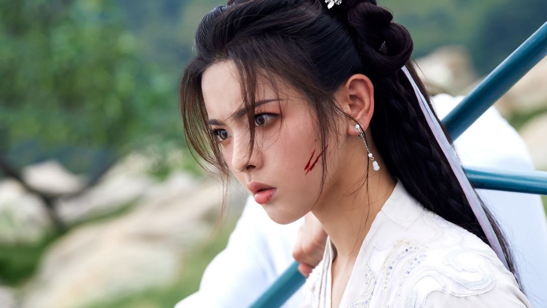 Tiểu sử Dương Siêu Việt sinh ngày 31/07/1998 tại Đại Phong, Diêm Thành, Giang Tô, Trung Quốc