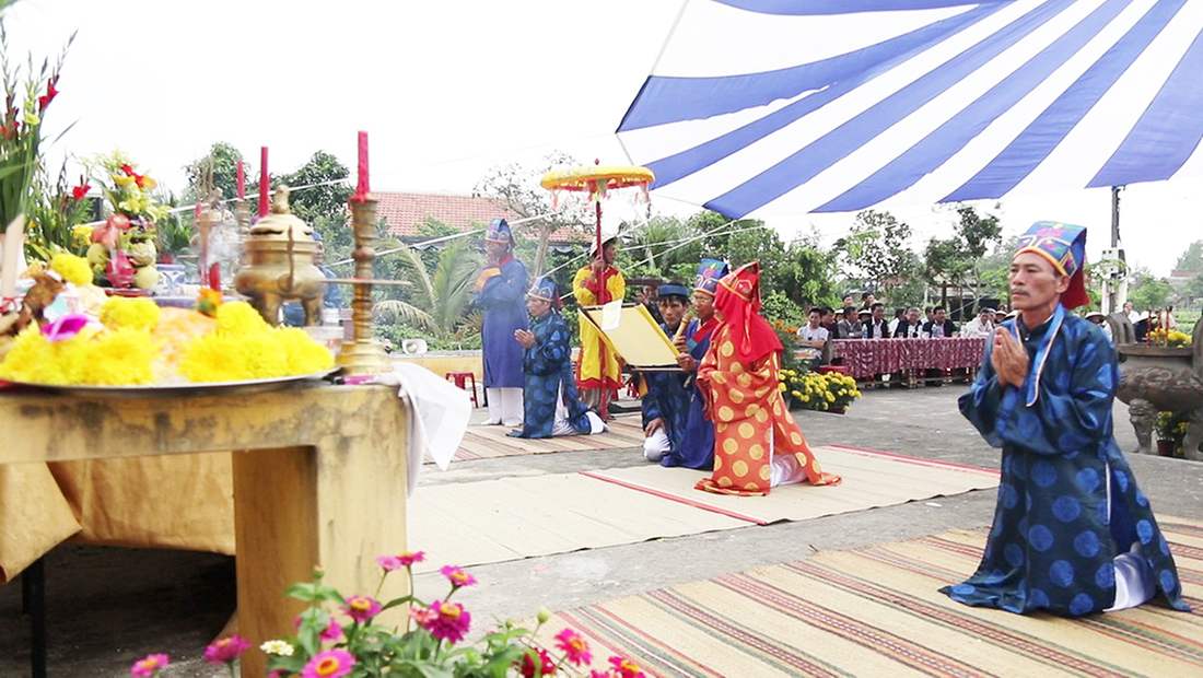Lễ hội Cầu Bông ở Bình Phước được tổ chức trang nghiêm