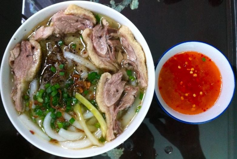Bánh canh bột xắt được ví như món ăn đặc sản ngon khó cưỡng