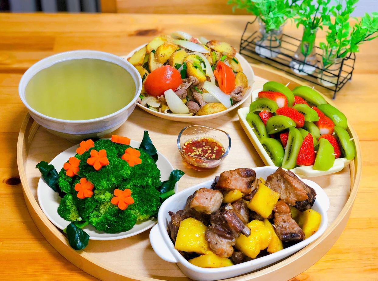 Mâm cơm đơn giản giàu chất dinh dưỡng