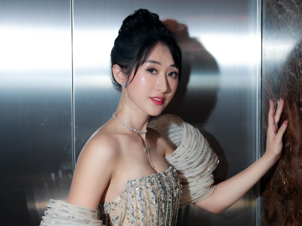 Tiểu sử Huỳnh Vũ Thuỷ Tiên từng tốt nghiệp Đại học Khoa học Xã hội và Nhân văn TpHCM
