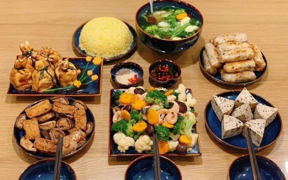 Mâm cúng chay cho ngày lễ báo hiếu