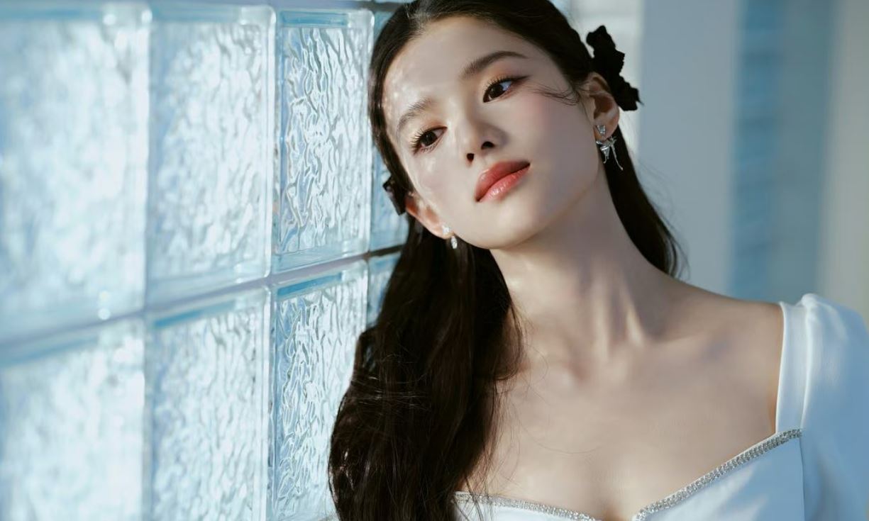 Tiểu sử Trương Tịnh Nghi sinh ngày 10/7/1999 tại Thiệu Dương, Hồ Nam, Trung Quốc