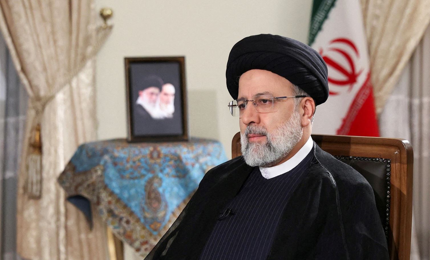 Tiểu sử Ebrahim Raisi là Tổng thống Iran thứ 8, nổi bật với tư tưởng bảo thủ