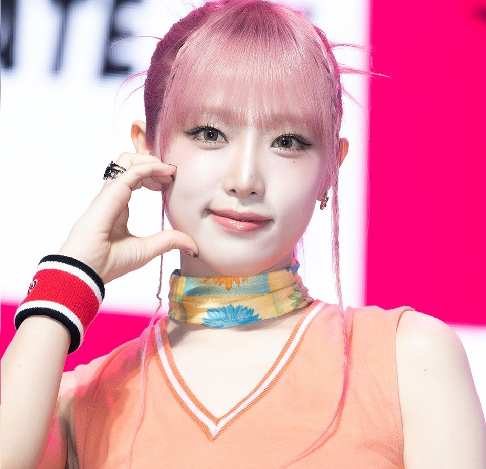 Tiểu sử Choi Yena gắn liền với hình ảnh "vitamin" của IZ*ONE