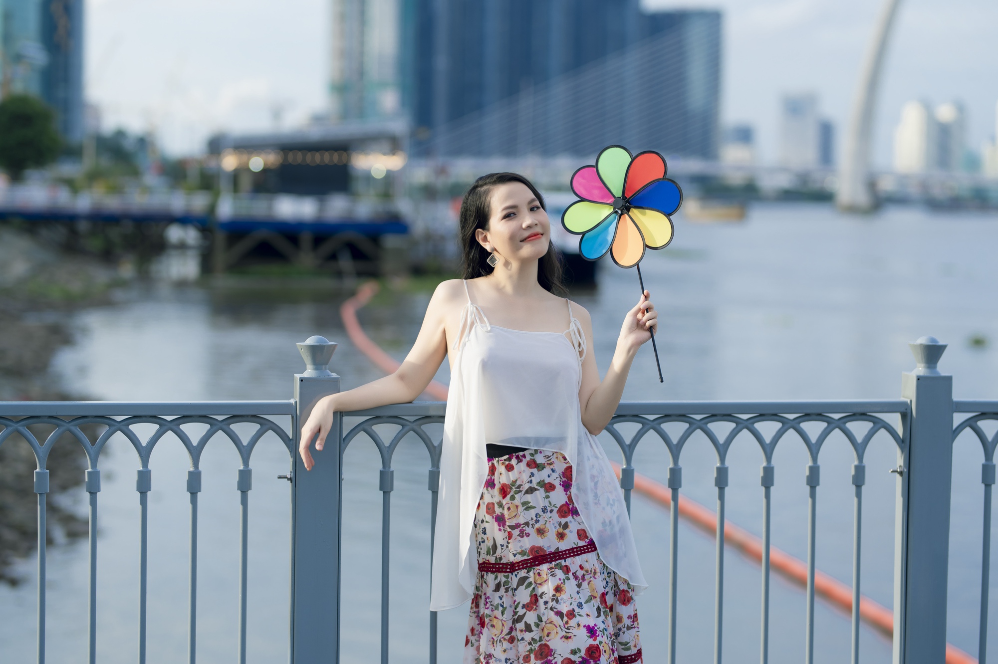 Tiểu sử MC Trúc Thy từng học diễn viên tại Đại học Sân khấu Điện ảnh TpHCM