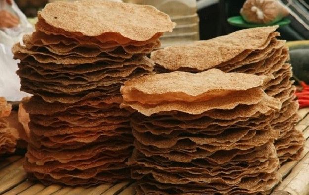 Bánh đa gấc Kẻ Sặt