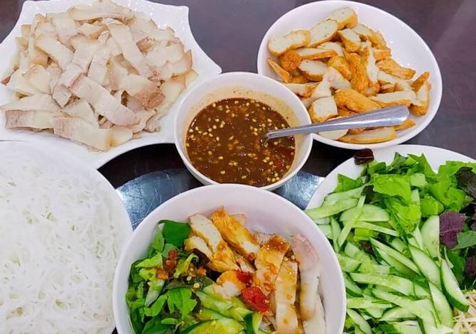 Bún mắm nêm