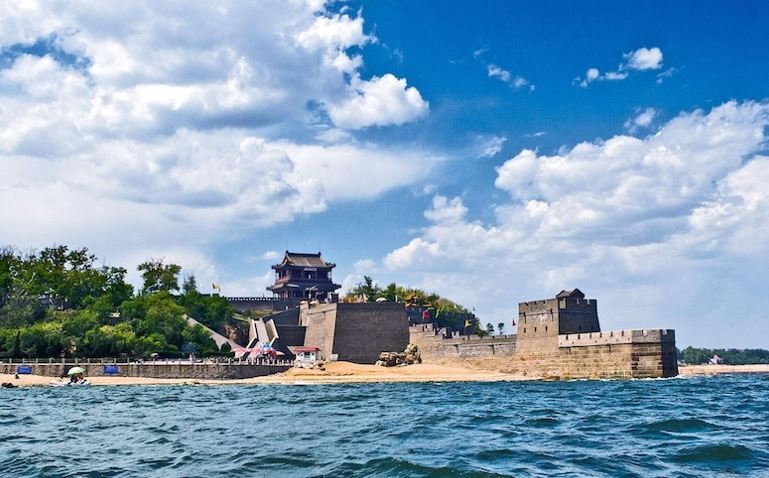 Sơn Hải Quan là cửa ngõ mở đầu Vạn Lý Trường Thành được ví như đệ nhất kỳ quan của Trung Quốc