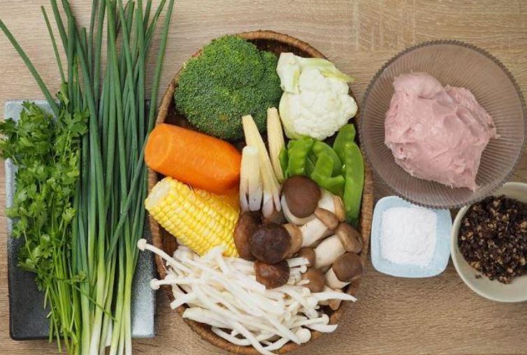 Nguyên liệu cần có để nấu canh mọc thập cẩm bổ dưỡng