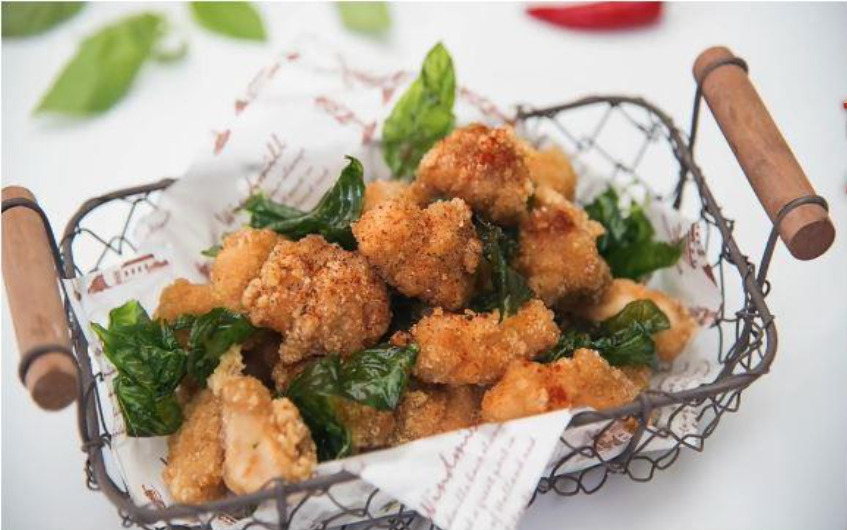 Món gà giòn húng quế chuẩn vị, đậm đà