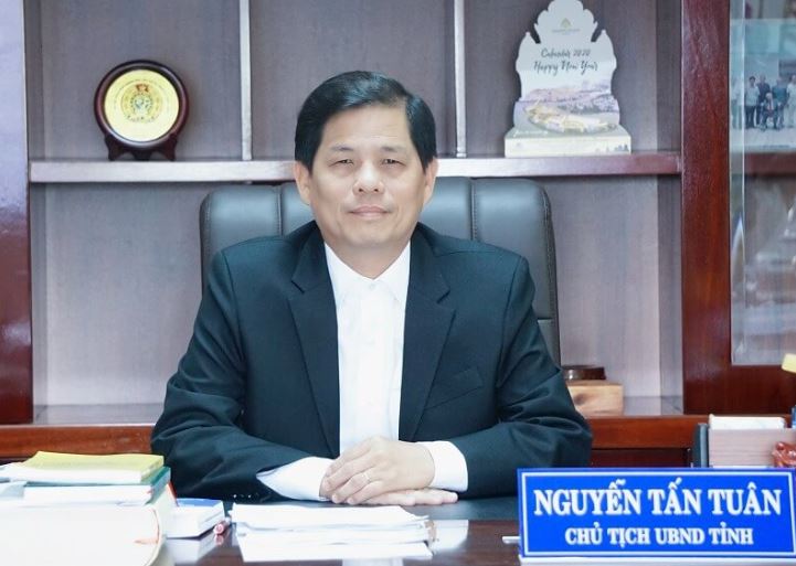 Nguyễn Tấn Tuân hiện đang là Chủ tịch tỉnh Khánh Hòa