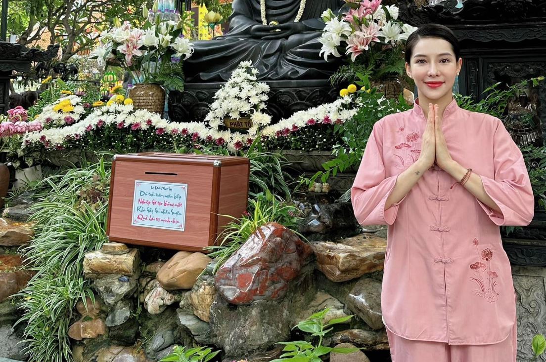 Tiểu sử Lưu Đê Ly khởi đầu sự nghiệp nghệ thuật từ năm 17 tuổi