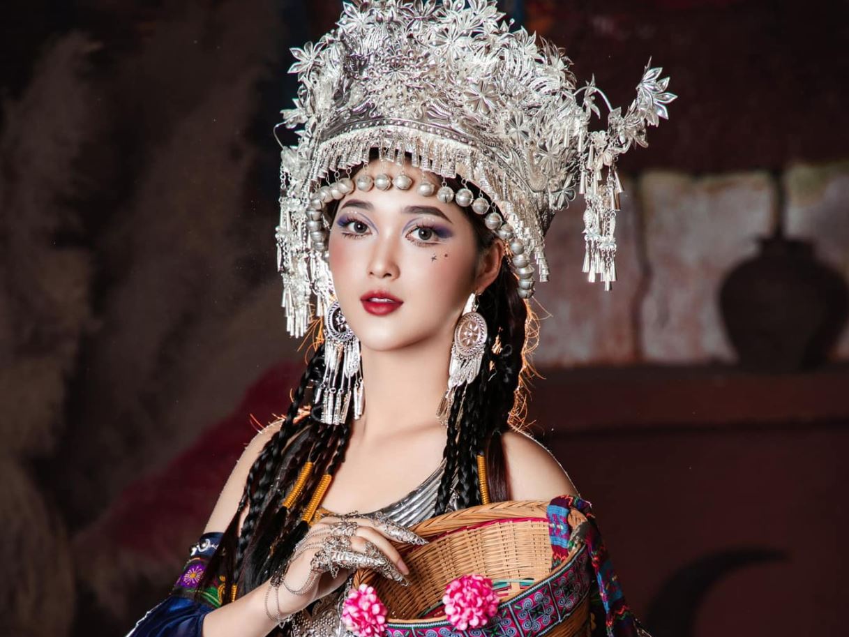 Tiểu sử Giàng Thị Váng sinh năm 2003 tại Hà Giang, Việt Nam