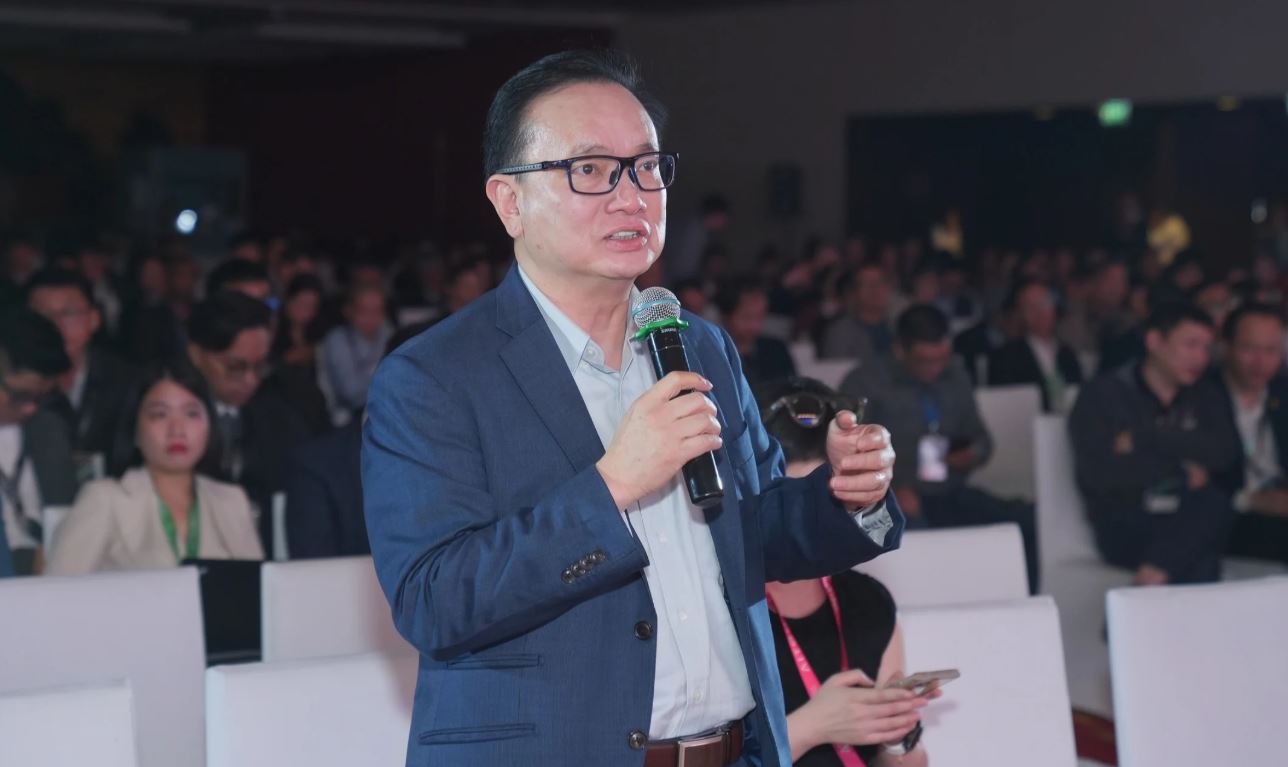 Tiểu Sử Christopher Cường Nguyễn nổi bật khi sáng lập Arimo – startup AI được Panasonic mua lại