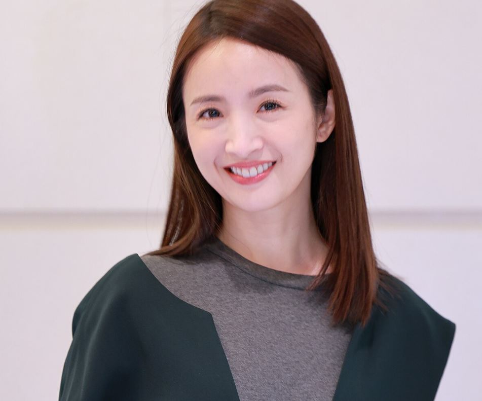 Tiểu sử Ariel Lin