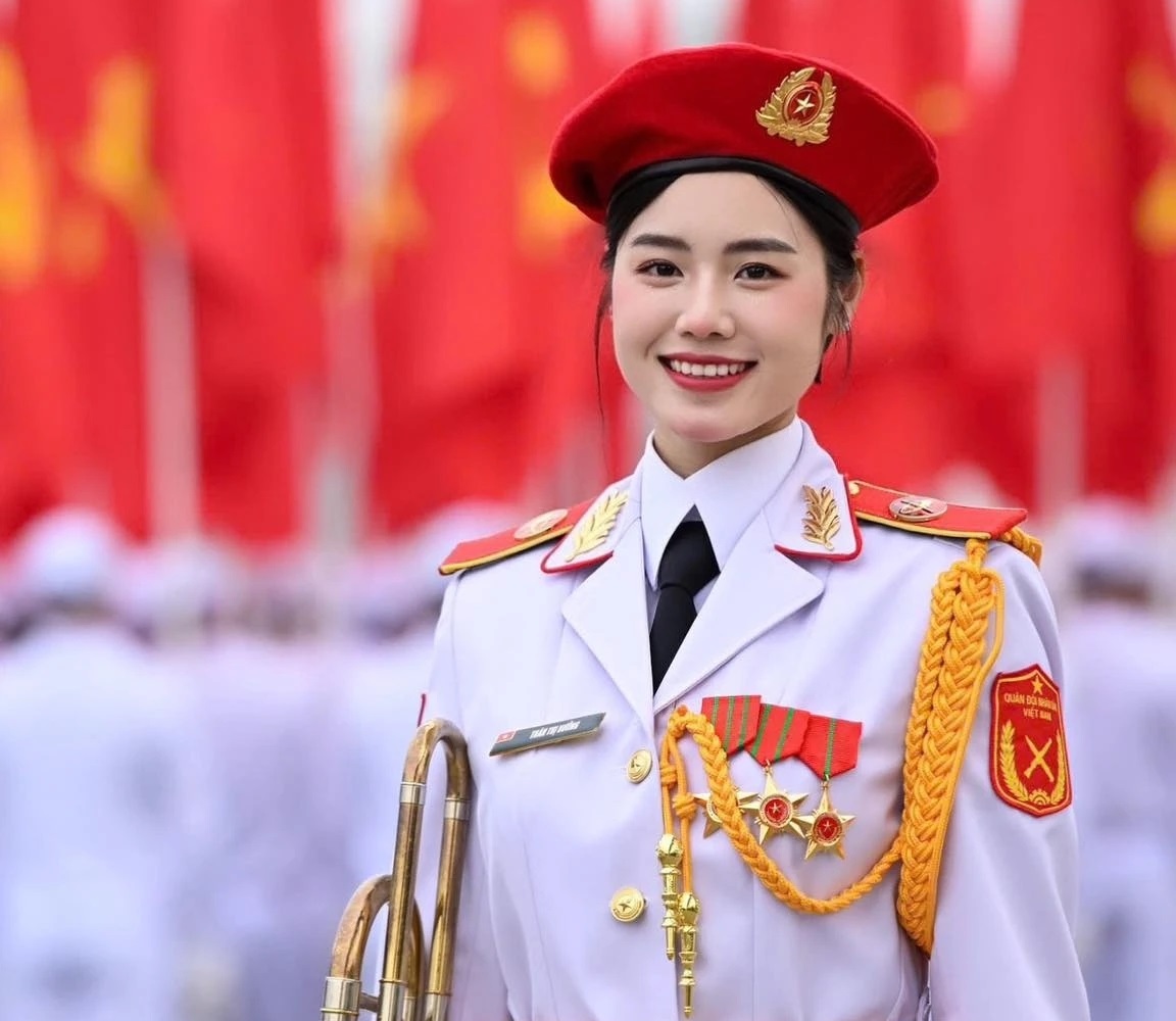 Tiểu sử Thân Thị Hưởng nổi bật với sự nghiêm túc trong từng nhiệm vụ
