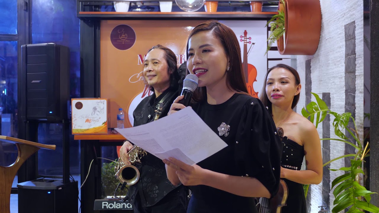 Tiểu sử MC Bích Hồng gắn liền với bản tin quan trọng của SCTV