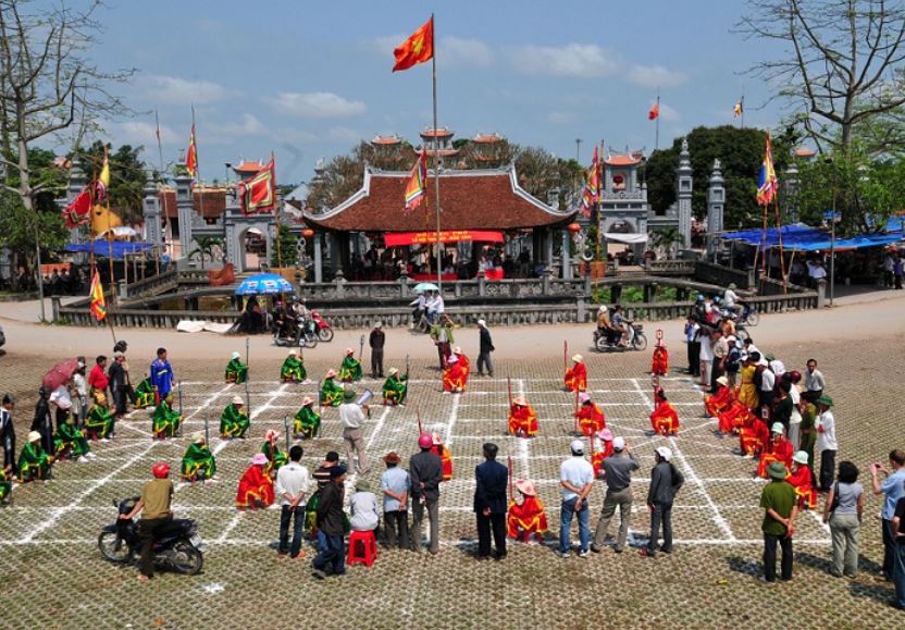 Lễ hội Phủ Dầy