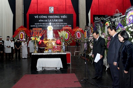 Ngày 18/01/2014, ông đã từ trần và được mai táng tại Nghĩa trang TP. Hồ Chí Minh