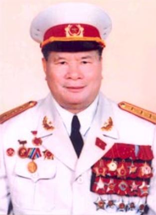 Đồng chí Nguyễn Trọng Xuyên từng làm Trưởng đoàn kiêm Phó Bí thư kiêm Đoàn chuyên gia quân sự Việt Nam tại Cuba