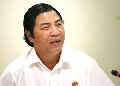 Năm 1996, ông được cử giữ chức vụ Chủ tịch UBND TP. Đà Nẵng