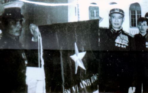 Tạ Xuân Thu được bầu làm Tư lệnh đầu tiên của Quân chủng Hải quân vào năm 1964