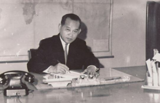 Ung Văn Khiêm là một nhà cách mạng và chính trị gia nổi tiếng người Việt Nam