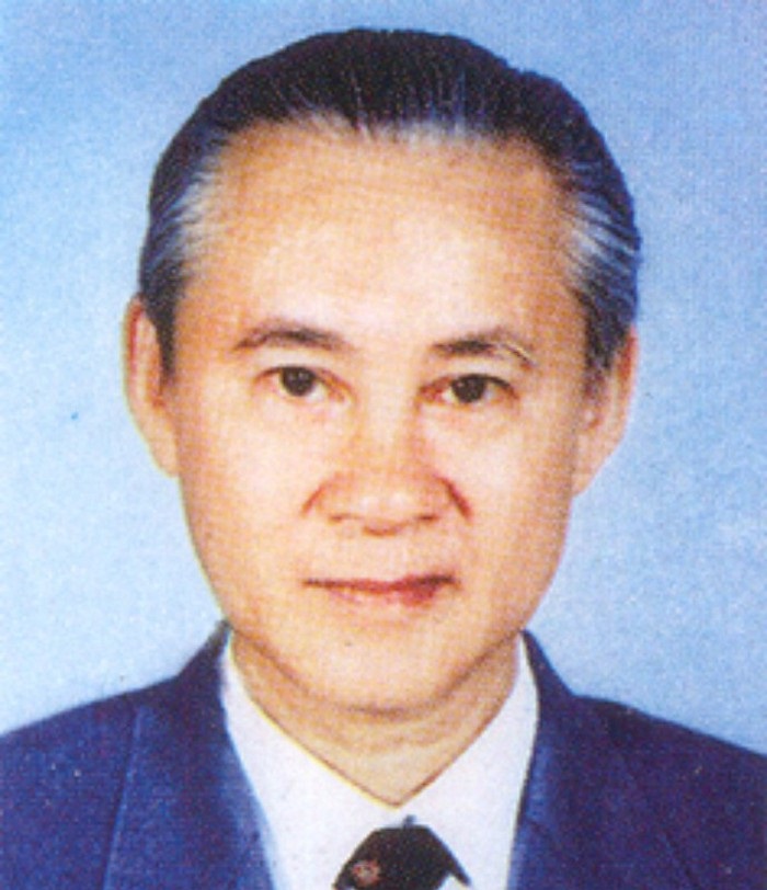 Nguyễn Đình Tứ là một trong những nhà vật lý hạt nhân nổi tiếng tại nước nhà