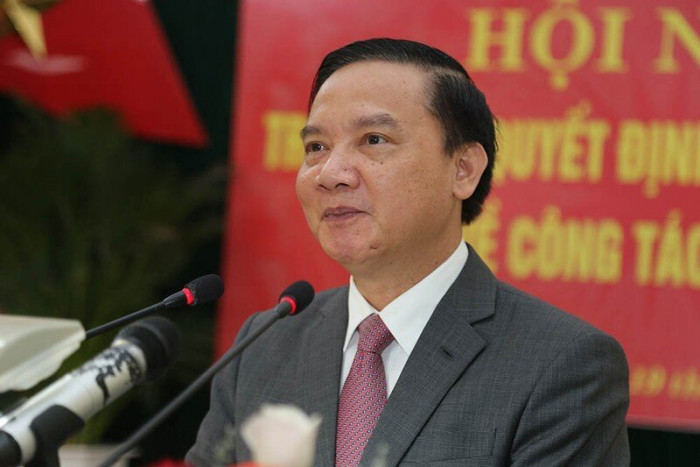 Vào ngày 20/05, Nguyễn Khắc Định bắt đầu gia nhập vào ĐCS Việt Nam
