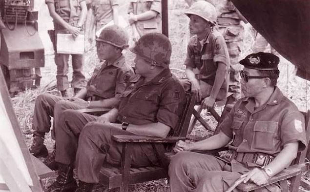 Sau khi chuyển sang phục vụ Quân đội Việt Nam Cộng hòa ông được thăng cấp Đại úy